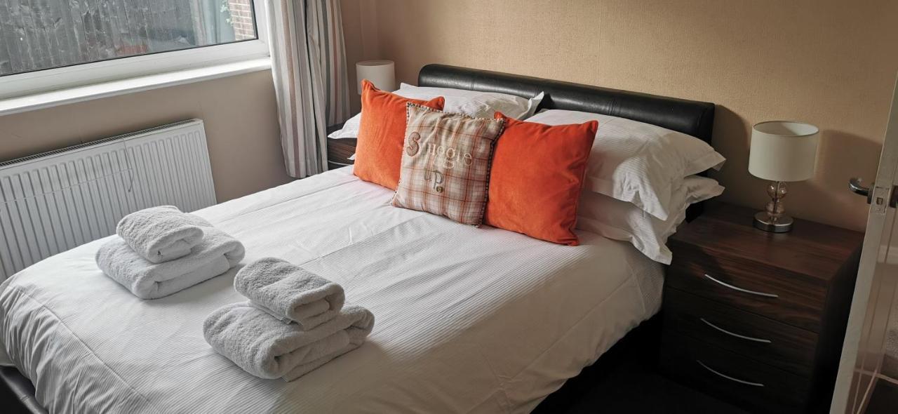 Spring Gardens Holiday Bungalow Кейтън Екстериор снимка