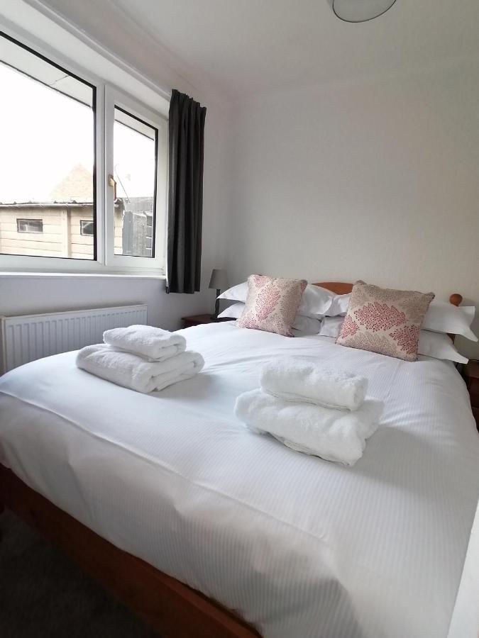 Spring Gardens Holiday Bungalow Кейтън Екстериор снимка